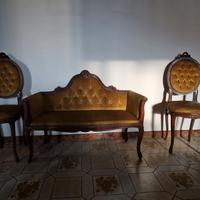 divanetto e sedie vintage