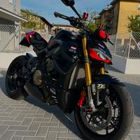 Ducati Streetfighter V4 S