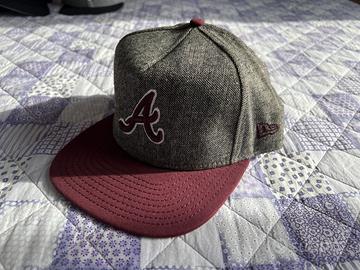 Cappello New Era Atlanta Braves grigio-bordeaux