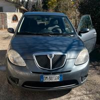 Lancia Ypsilon adatta a neopatentati