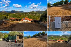 Terreno con pozzo, corrente e vista panoramica