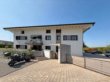 Raffinato duplex in Classe A con giardino