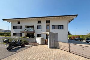 Raffinato duplex in Classe A con giardino