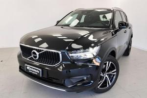 Volvo XC40 D4 AWD Geartronic Momentum