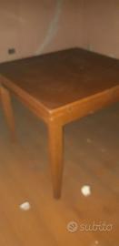 Tavolo allungabile 1mx1m a libro