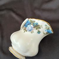 lattiera Royal Albert moonlight 
