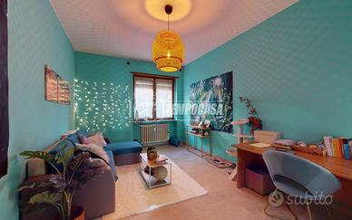 AMPIO TRILOCALE CON BOX AUTO