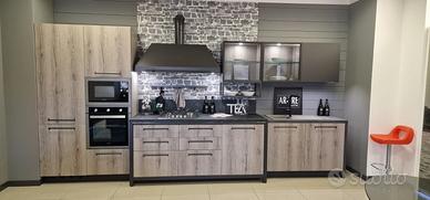 CUCINA MODERNA DI ESPOSIZIONE, STILE INDUSTRIAL