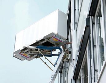 Noleggio scala elevatore/traslochi