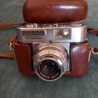 Macchina fotografica Voigtlander e cineprese Canon