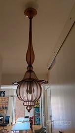 Lampadario antico in vetro.