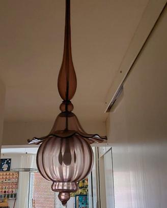 Lampadario antico in vetro.