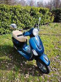 Vespa LX 50 2T Blu metallizzato