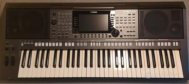 Tastiera arranger Yamaha psr-s770 pari al nuovo