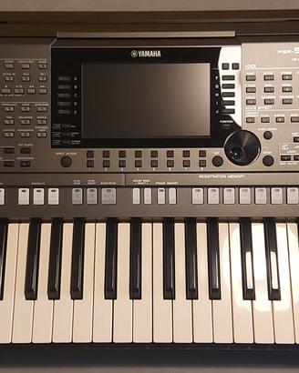 Tastiera arranger Yamaha psr-s770 pari al nuovo