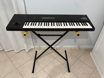 KORG M1