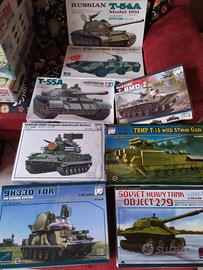 1/35 KIT SOVIETICI MODERNI TAMIYA PANDA TRUMPETER