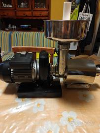 Passa pomodoro Francesco Palumbo