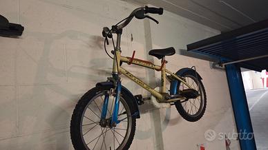 bicicletta tipo BMX da bambino ruota da 16