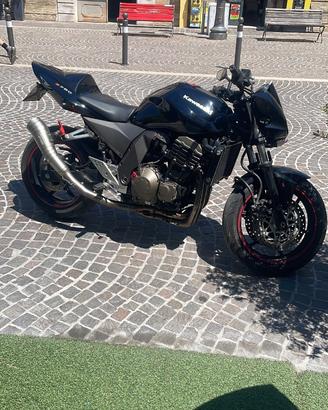 Moto Kawasaki z750