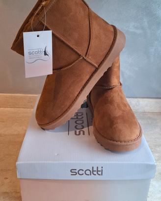 Stivaletti donna Scatti