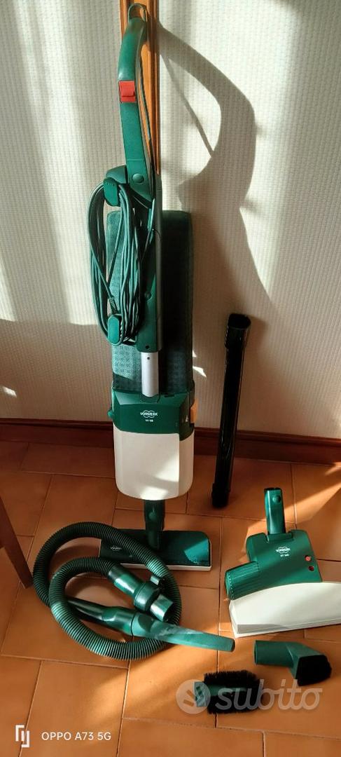 Folletto VK 122 con accessori - Elettrodomestici In vendita a Roma