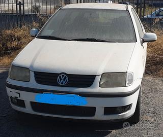 VOLKSWAGEN Polo 3ª serie - 2001