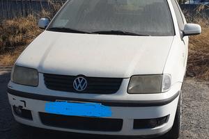 VOLKSWAGEN Polo 3ª serie - 2001