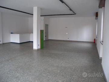 Ampio spazio commerciale