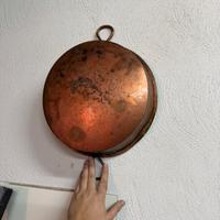 Pentola antica in rame