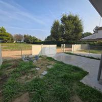 VILLA A SCHIERA A LUGO