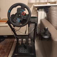 Pedana con volante Logitech
