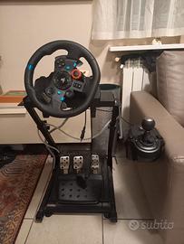 Pedana con volante Logitech