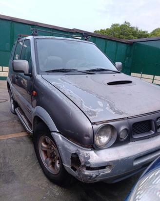 NISSAN TERRANO II 2.7 DIESEL ANNO 1998 solo per ri