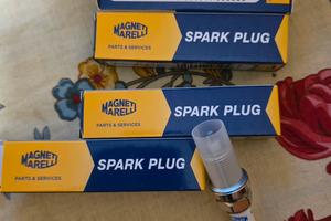 Candele Magneti Marelli SNB5010-11 