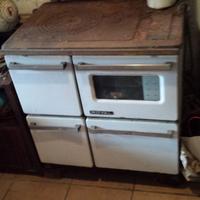 Stufa a Legna Royal con Forno/P.C. in Ghisa