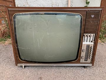 Tv epoca INDESIT 24 L e stabilizzatore di tensione