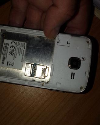 samsung gt-s7390 senza bartterie  e senza caricaba