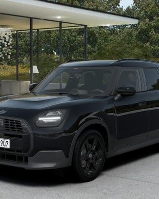MINI Countryman D Blackyard