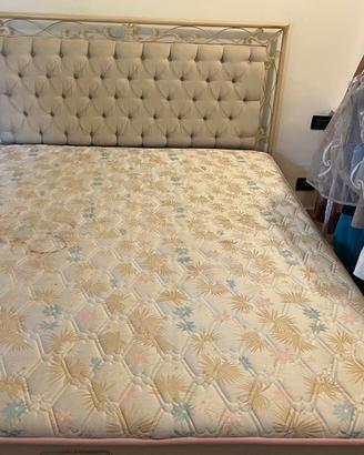 Letto matrimoniale