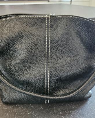 Borsa nera in pelle