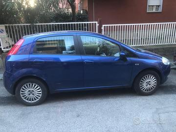 FIAT grande punto idonea per neopatentiti