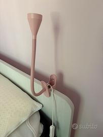 Faretto a led con morsetto rosa chiaro IKEA