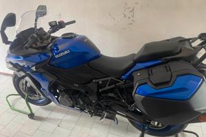 Suzuki gsx s gt