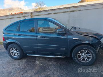 Ssangyong Actyon intera per ricambi 