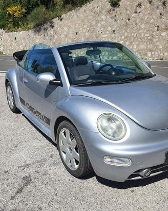 VOLKSWAGEN  BEETLE 2.0 AUT. CABRIO