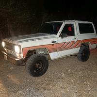 Nissan Patrol autocarro  tre posti