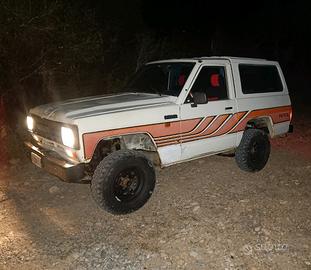 Nissan Patrol autocarro  tre posti