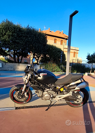 Ducati Monster 696 +