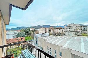 Attico / Mansarda di 30 m² con 1 locale e box auto
